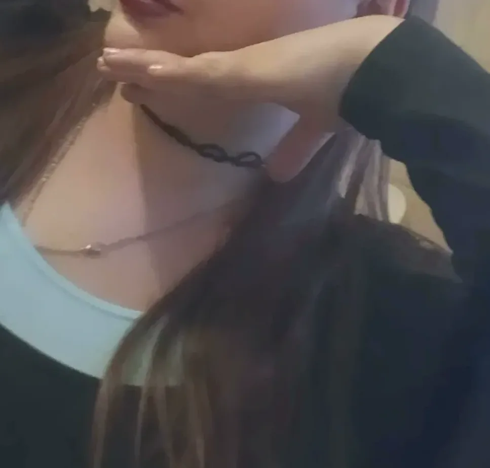 Aisha, 28
