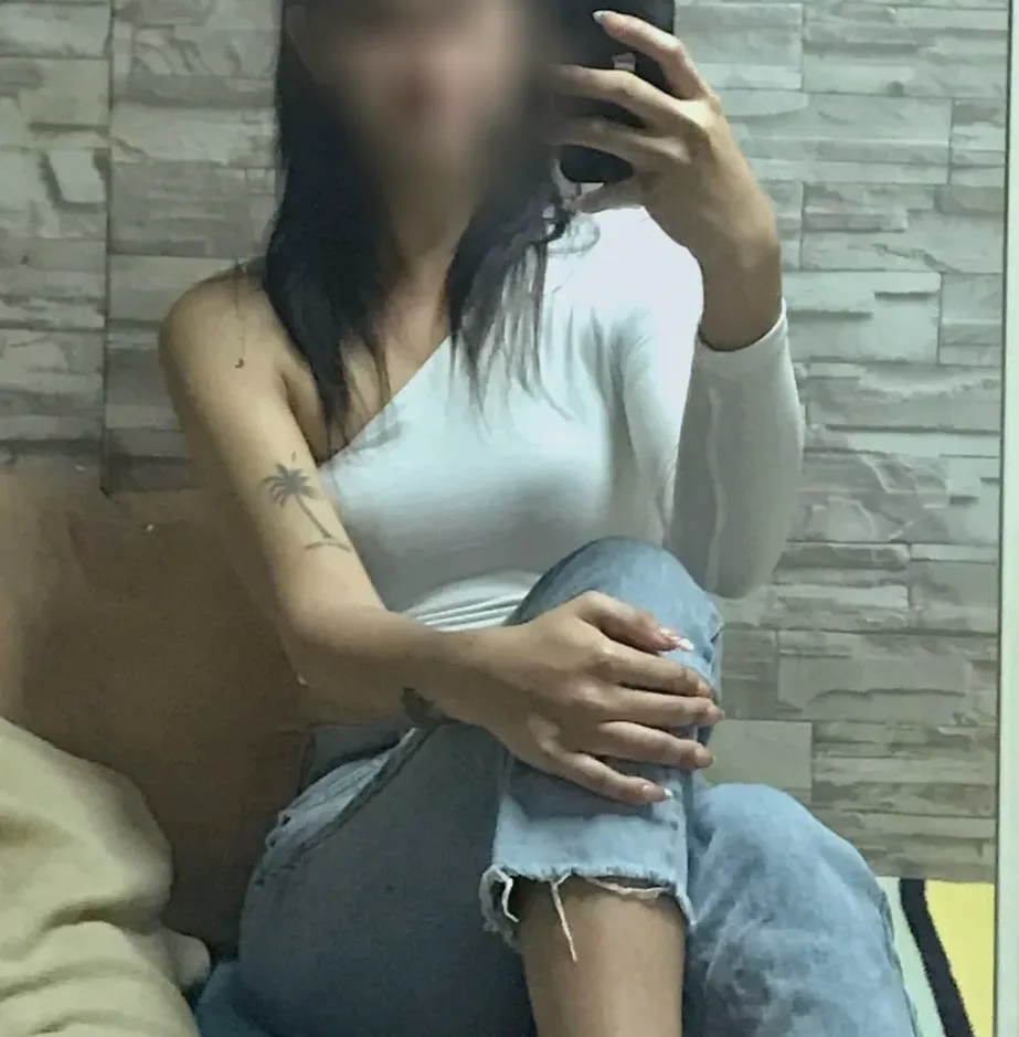 Magda, 32