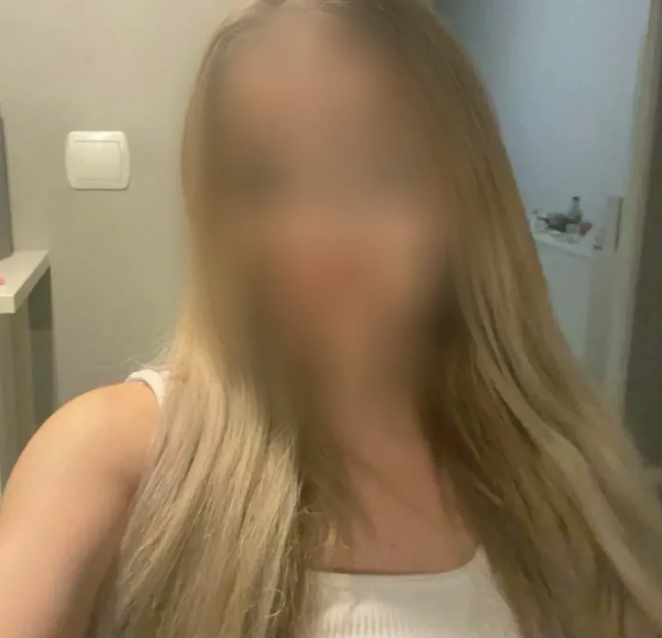 Nadia, 24