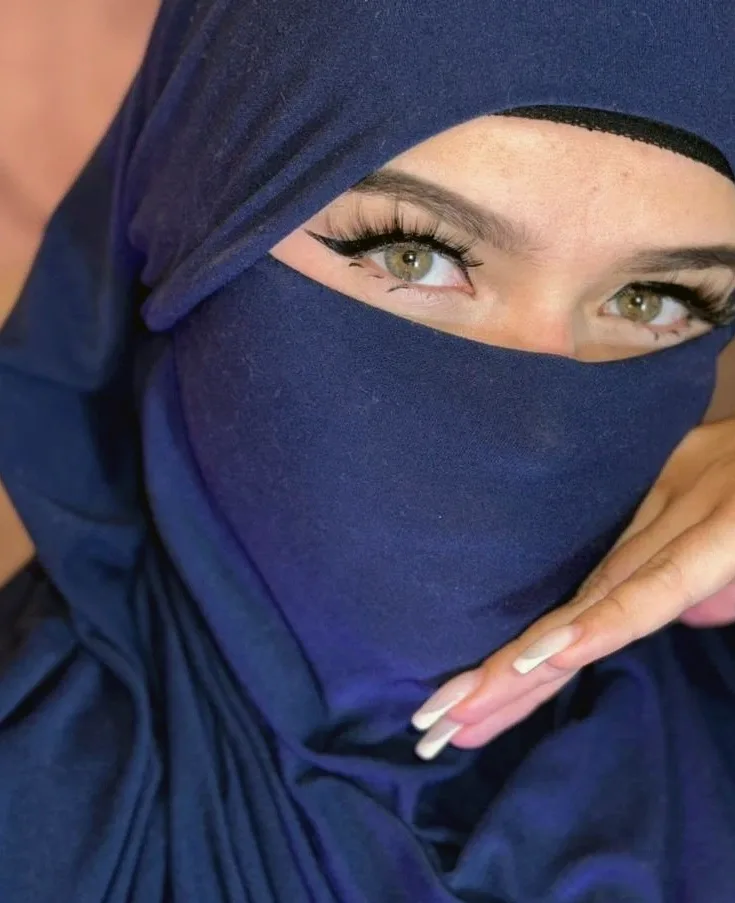 Natasha, 24