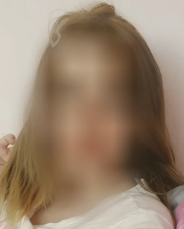 Nia, 28